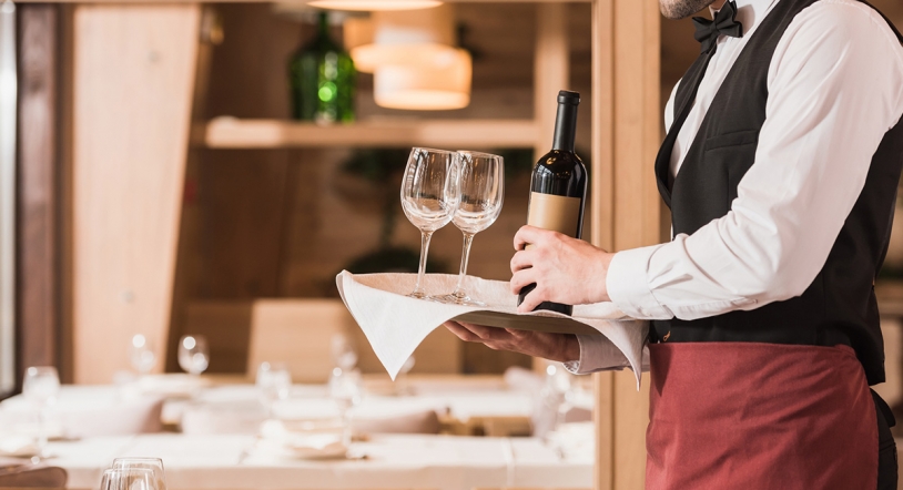 Uno de cada diez españoles trabaja en hostelería 