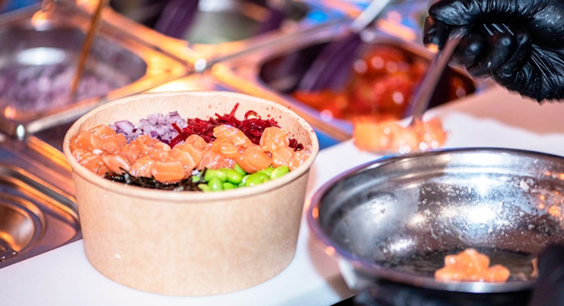 Wakaya Poke Salamanca, la comida fácil y fresca ideal para un día de piscina este verano