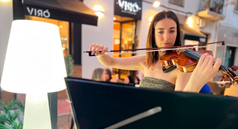 Música y gastronomía para una noche mágica en VIRÓ Gastrobar