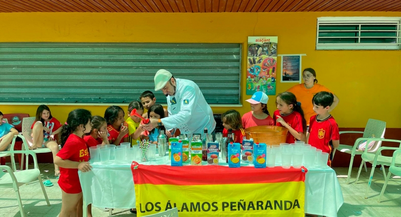Teo Marcos Losa continúa desarrollando actividades de coctelería solidaria 