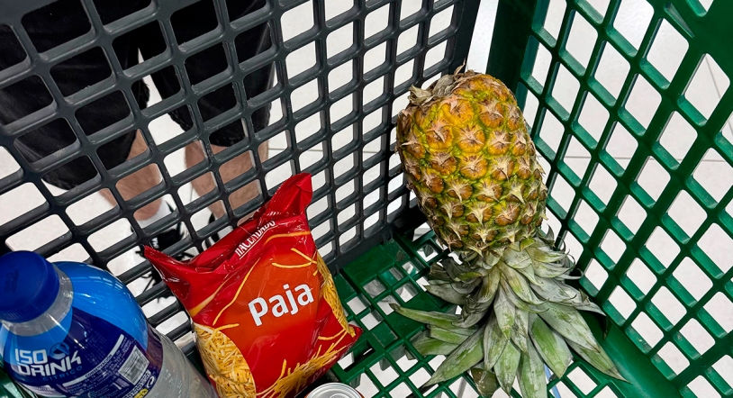 La hora de ligar en Mercadona con una piña en el carro... ¿Bulo o realidad? ¡Lo descubrimos!