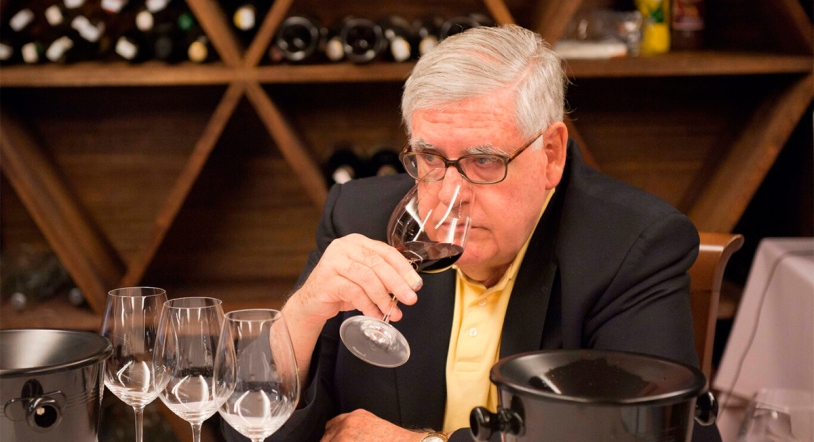 Muere el Académico gastronómico y periodista Víctor de la Serna