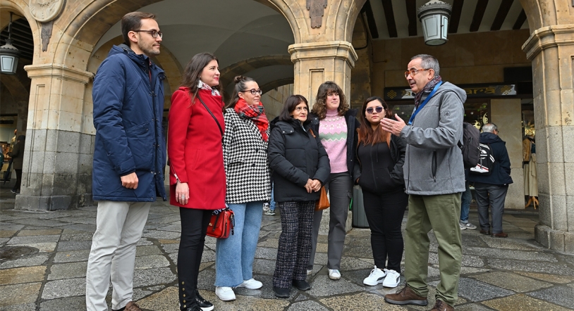 'Salamanca con voz de mujer': visitas guiadas que visibilizan figuras femeninas históricas