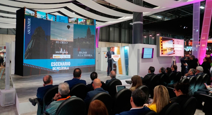 Salamanca apuesta en Fitur por nuevos proyectos en el Tormes y en las torres de la Catedral y la Clerecía