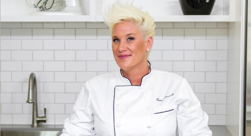 Fallece repentinamente la chef y estrella de TV Anne Burrell a los 55 años