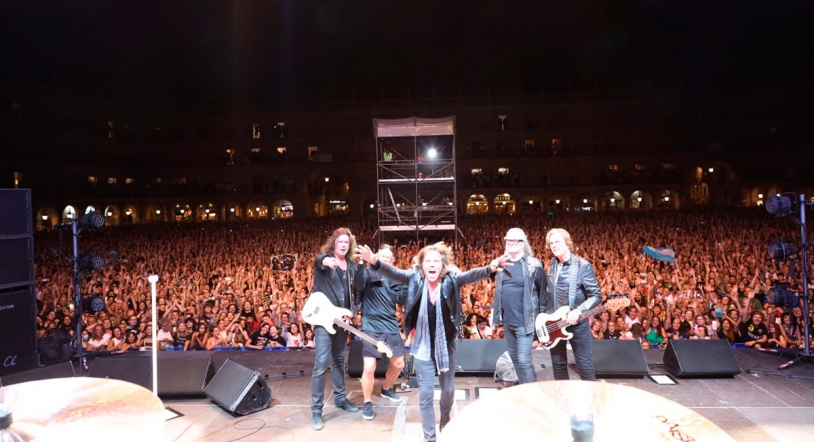 Europe desata la pasión en Salamanca con una noche inolvidable