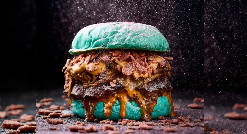 La hamburguesa 'Diamante Azul' triunfa en la visita de The Champions Burger a Salamanca