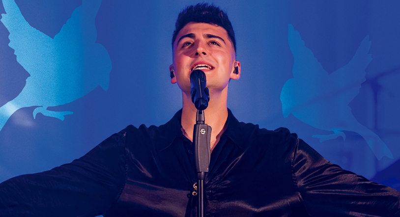 El cantante Juanjo Bona ofrecerá mañana un concierto en el CAEM