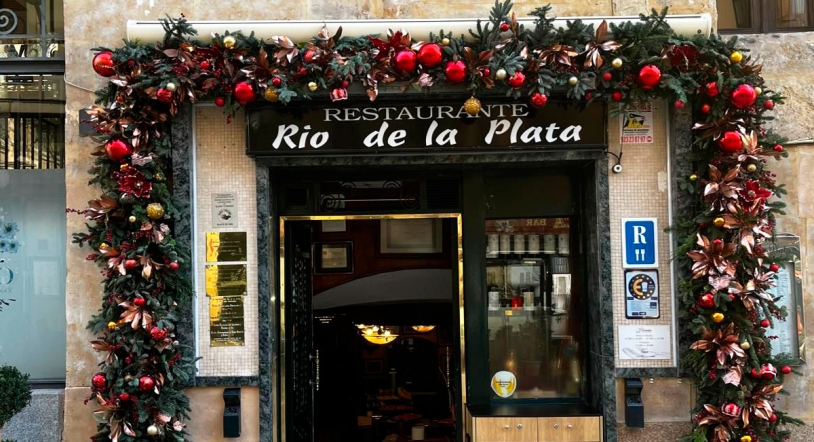 El Río de la Plata abre los encargos navideños con su cocina más clásica y familiar