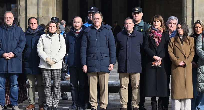Salamanca guarda un minuto de silencio por las víctimas del accidente ferroviario de Adamuz