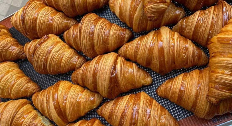 Día del Croissant: por qué sigue siendo el rey del desayuno