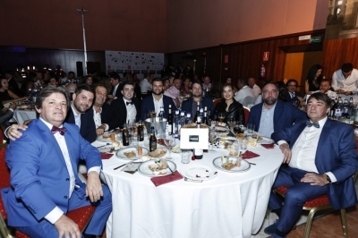 Mesas de invitados