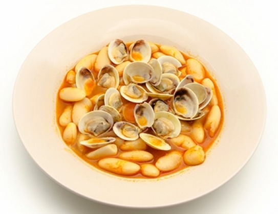 Alubias con almejas