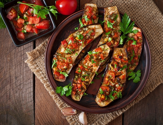 Berenjenas al horno con tomates