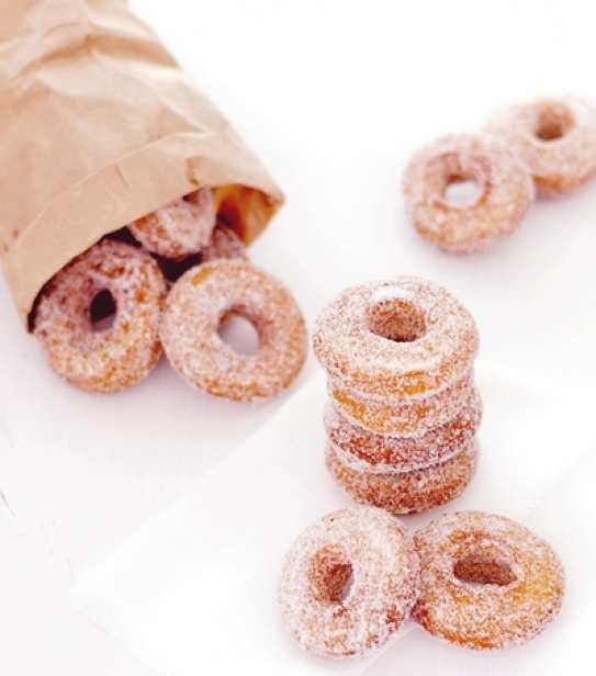 Rosquillas fritas con nuez moscada