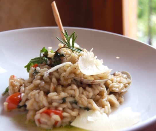 Risotto de almejas y tomatitos