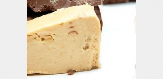 Turrón casero de  nata y nueces