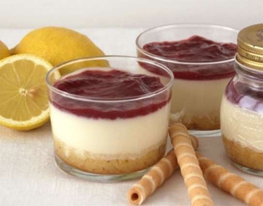 Vasitos de tarta de yogur y limón