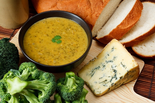 Crema templada de brócoli y queso Stilton