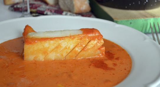 Bacalao en salsa de pimientos confitados (by Bacalao M. Bueno)
