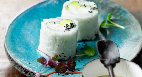 Maki de bacalao noruego fresco con salsa tártara