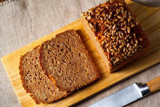 Pan casero de semillas de lino sin gluten