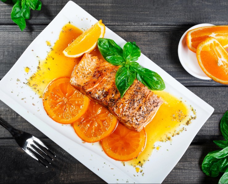 Salmón especiado a la naranja