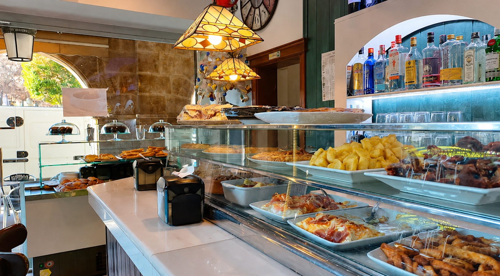Café Bar 101