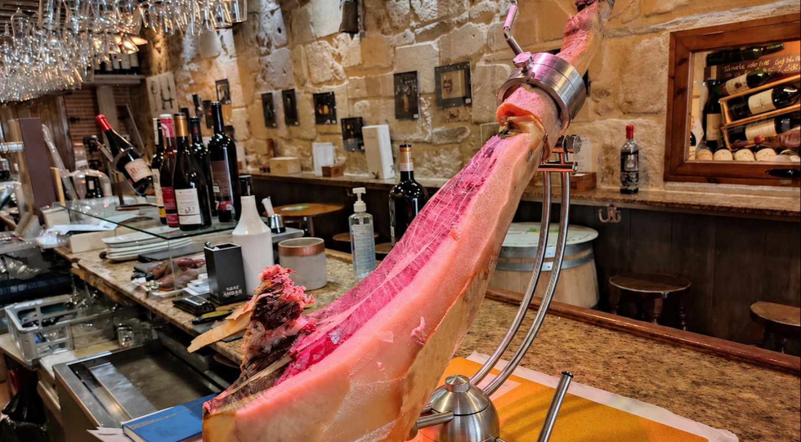 La Posada del Ermitaño Vinoteca, Tapas y Raciones