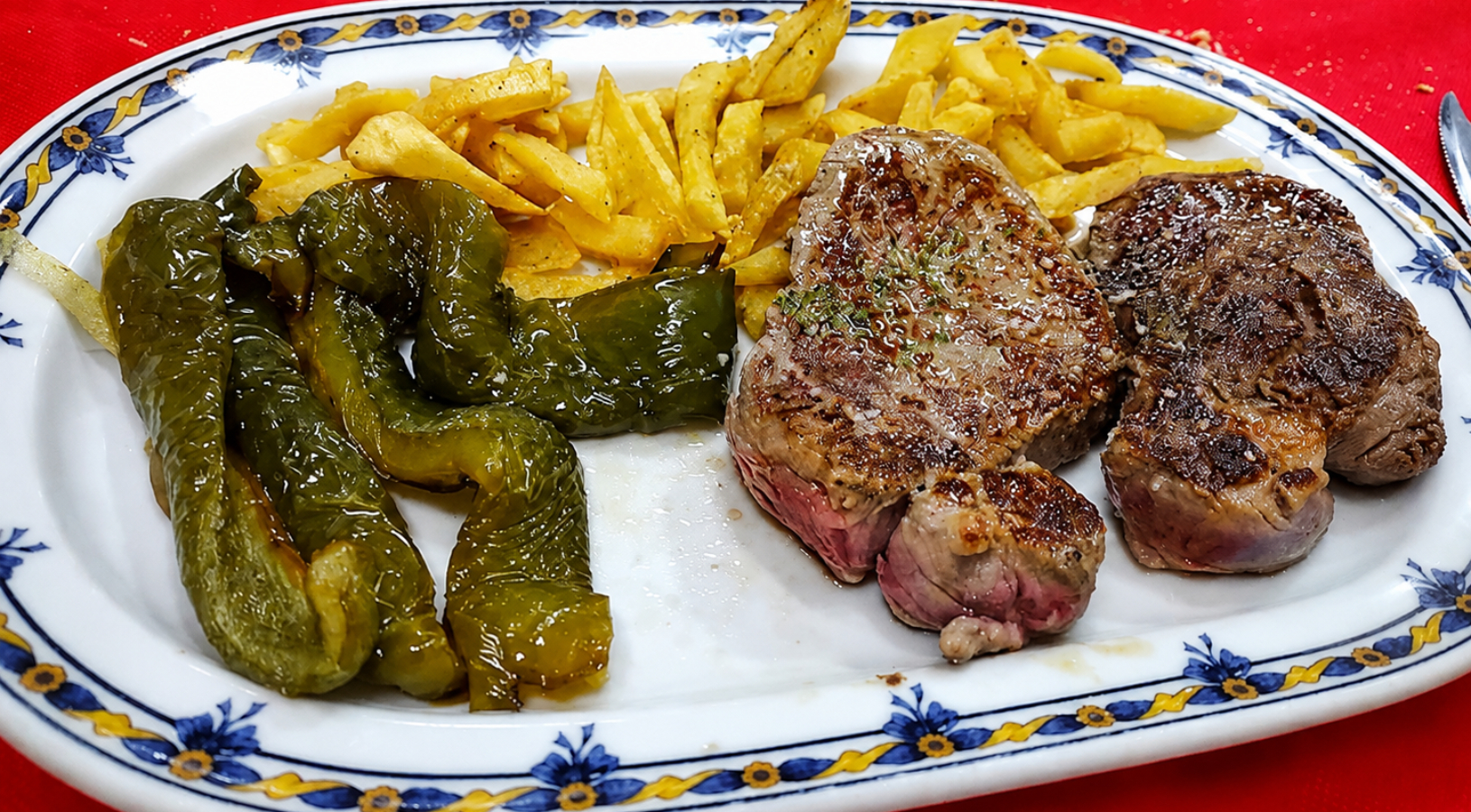 Restaurante Cafetería El Pato Rojo