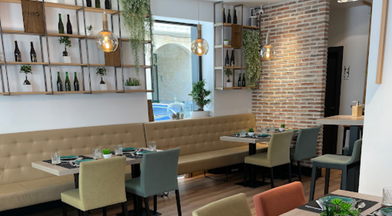 VIRÓ Gastrobar