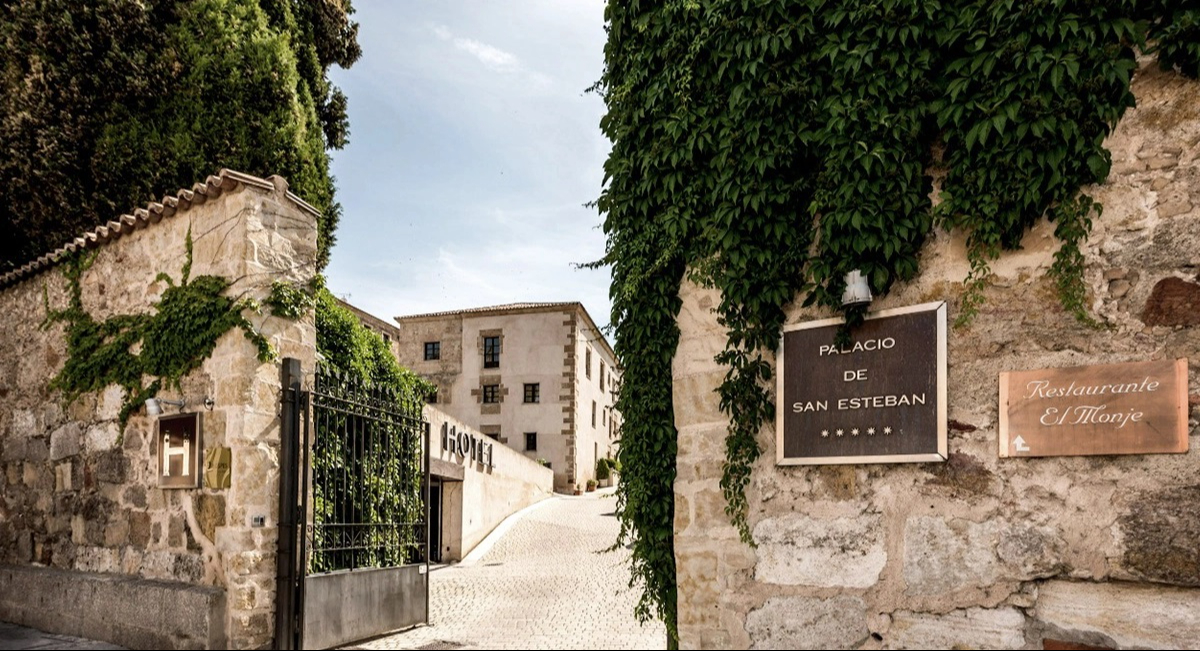 palacio-san-esteban.jpg