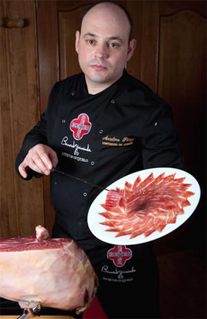 Anselmo Pérez, mejor cortador de jamón de España