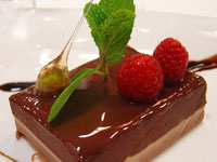Cortado de chocolates con foie