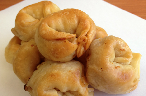 Knishes de papa, receta de la cocina judía ashkenazi
