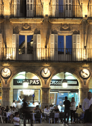 Terraza de las Tapas de Gonzalo en Salamanca